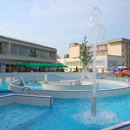 Panorama *